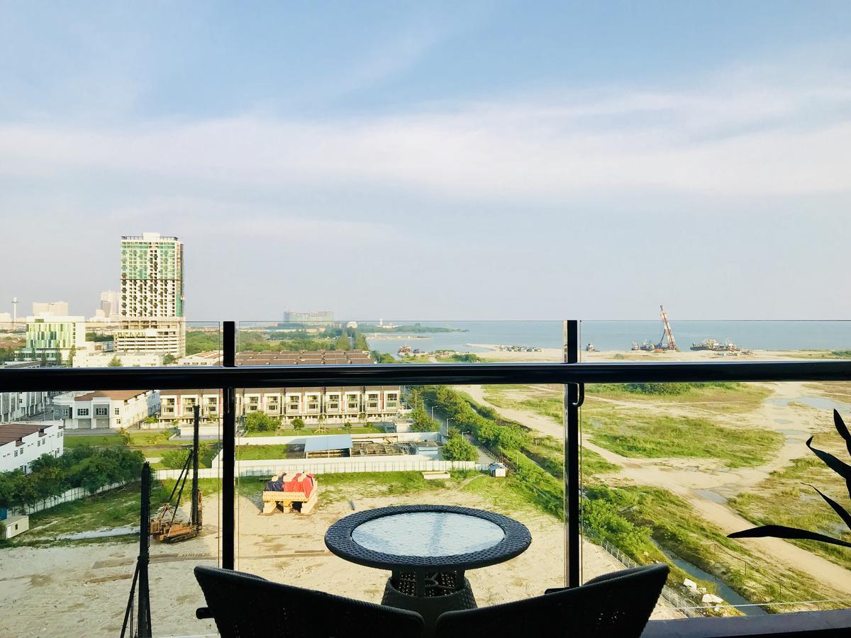Atlantis Apple Home Melaka Townarea Exterior photo